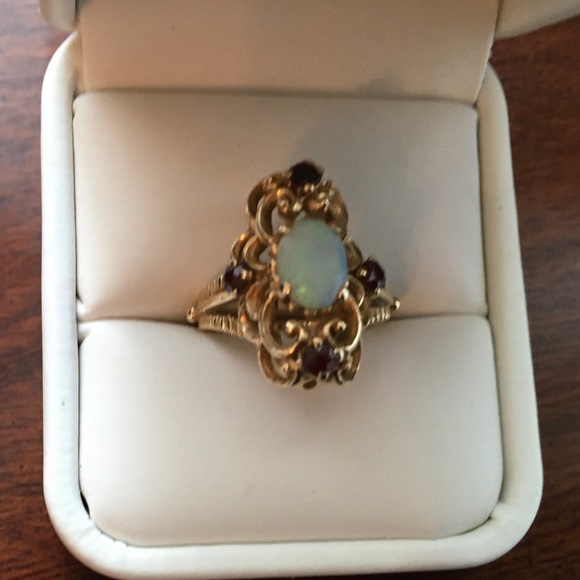 Vintage Gold Opal Ring 14k Gold
